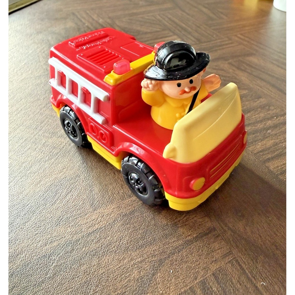 Vintage 1991 Fisher Price Little People Fire Engine Truck & Firefighter Figure